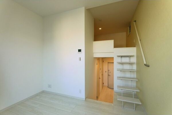 ジュネス明治の寝室