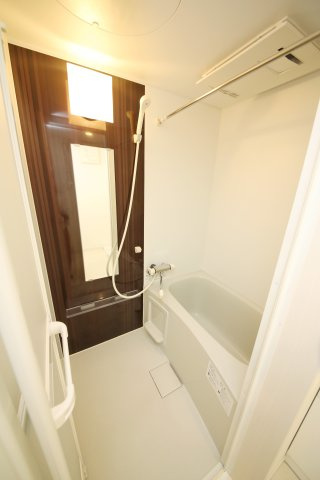 ジュネス明治の浴室