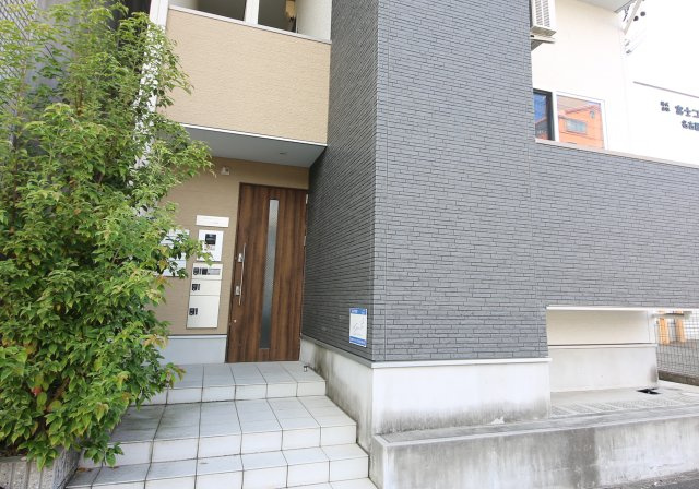 ジュネス明治のロビー