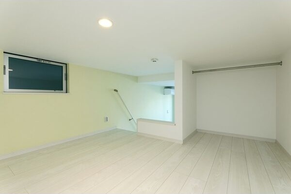 ジュネス明治の内装