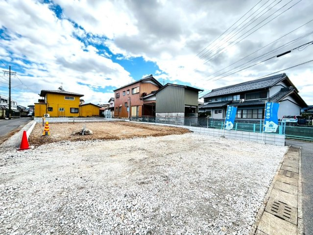 リーブルガーデン　大垣市中野町1丁目　全2区画分譲の外観|「現地（2025年10月28日）撮影」　
■全体写真　
■ヤマダ不動産　株式会社リライフ　