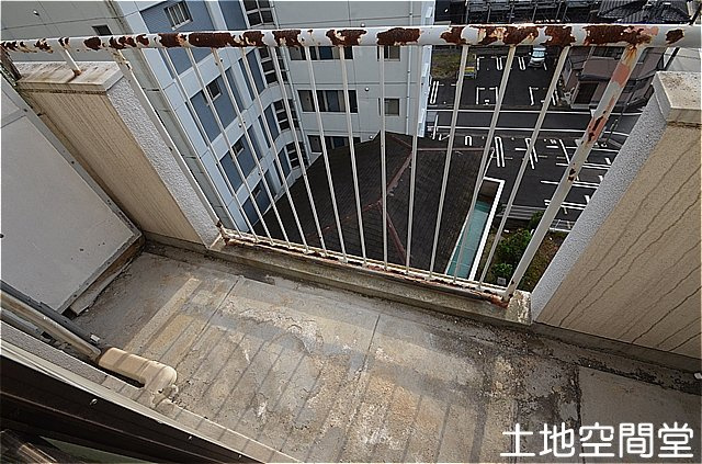 北九州市八幡西区黒崎４丁目の賃貸マンションのバルコニー