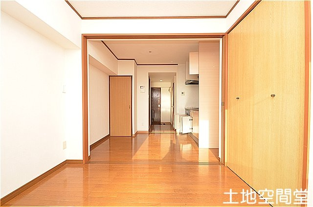 北九州市八幡西区黒崎４丁目の賃貸マンションの洋室