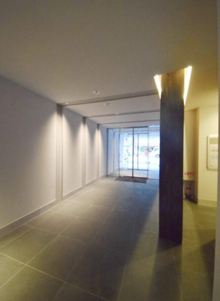 千代田区内神田３丁目の賃貸マンションのロビー
