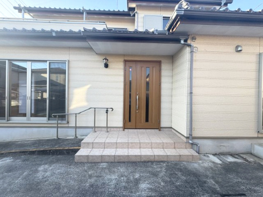 【エントランス】