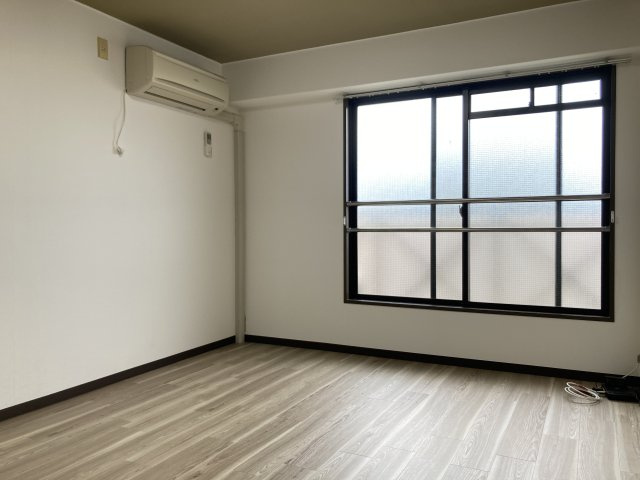 リンダプラヤ甲子園の洋室|現在入居中の為、違うお部屋の写真です。