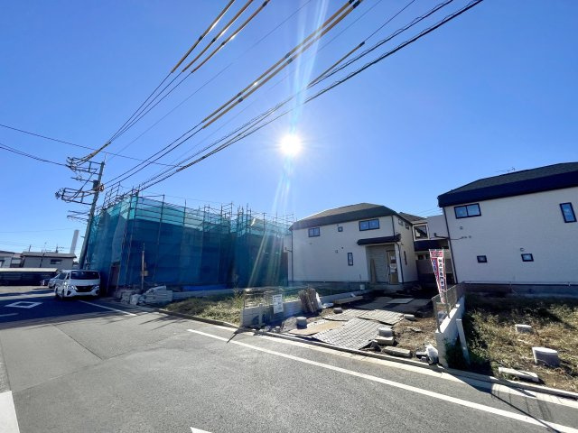 練馬区大泉町2丁目　ZEH水準省エネ邸宅　全7棟の前面道路含む現地写真