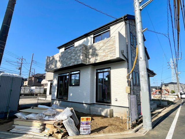 練馬区大泉町2丁目　ZEH水準省エネ邸宅　全7棟の前面道路含む現地写真