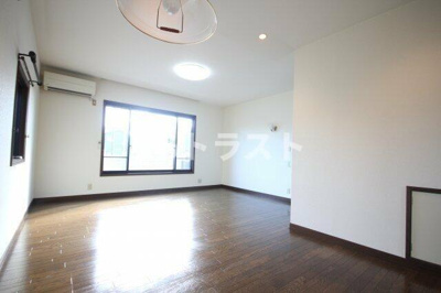 【居間・リビング】 | 桶川泉２丁目戸建