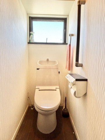 一宮市下田一丁目戸建のトイレ|2階トイレ