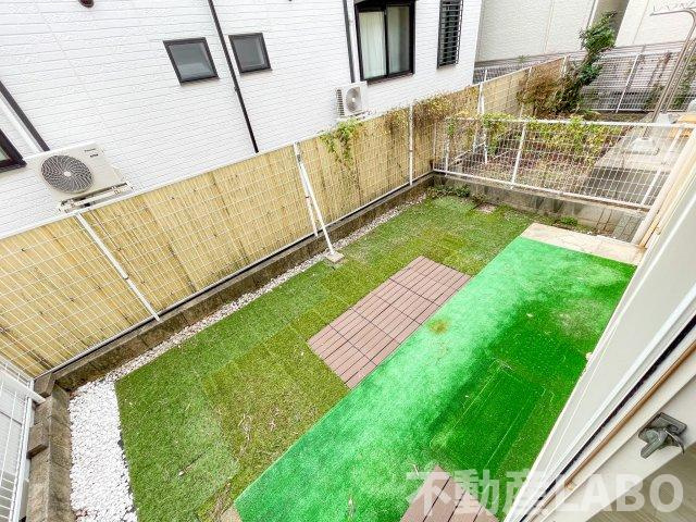 メゾン大久保B棟のバルコニー