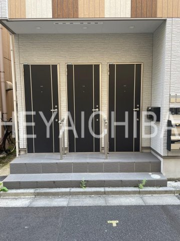 グランツノルム台東のエントランス