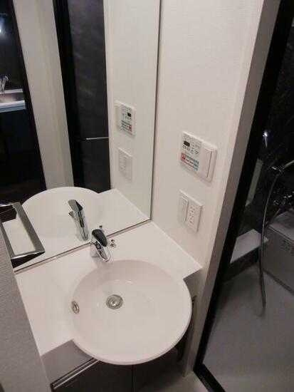 スパシエソリデ世田谷砧の洗面所