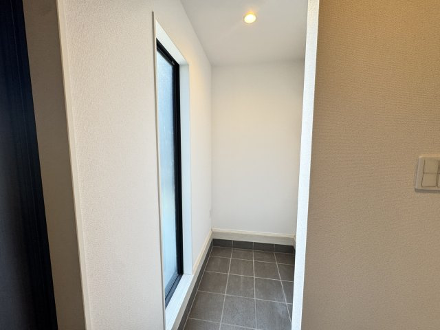 グラファーレ前橋市関根町　1号棟の玄関|シューズインクロークが標準装備です！
