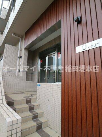 川崎市麻生区高石４丁目の賃貸マンションのエントランス|ゆとりのあるエントランスです