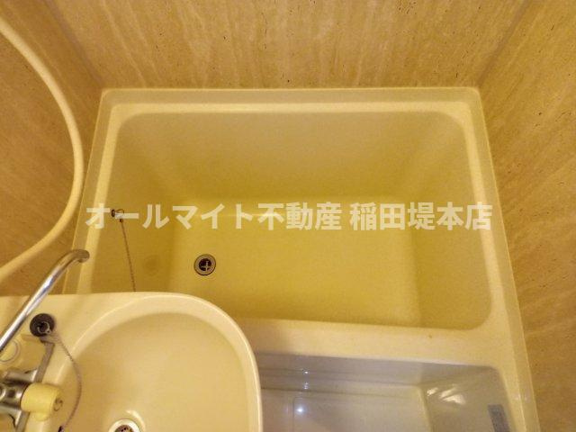 川崎市麻生区高石４丁目の賃貸マンションの浴室