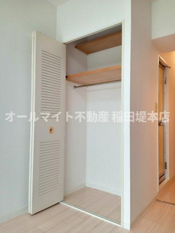 川崎市麻生区高石４丁目の賃貸マンションの収納