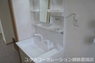 【独立洗面台】 | 武佐3丁目5-261売家 | 洗面も令和5年10月にリフォーム済でまだまだ綺麗です☆