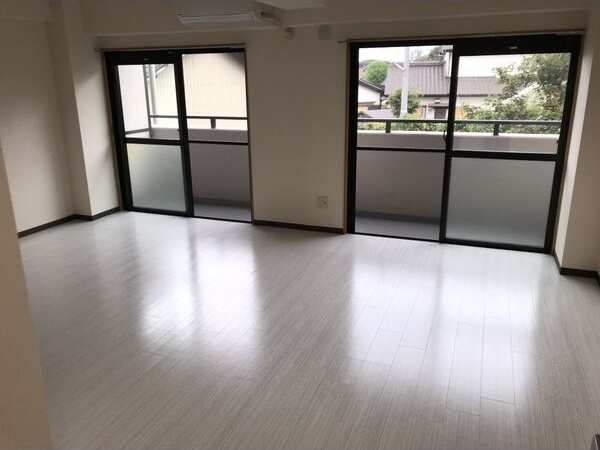 PeacH花の家の居間・リビング