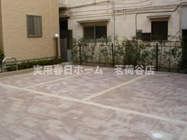 【駐車場】