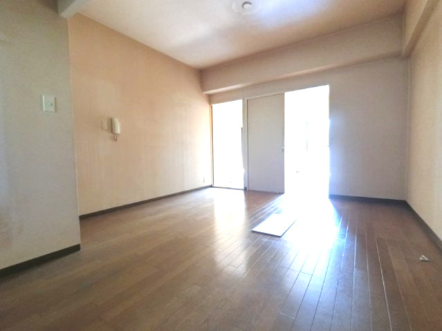 【居間・リビング】