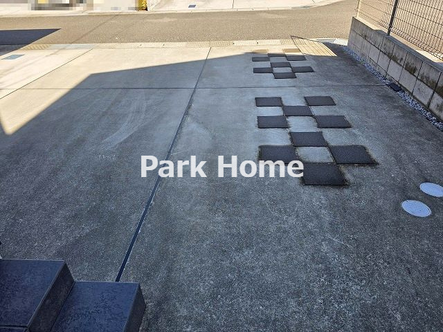 高知市一宮徳谷　中古戸建ての駐車場