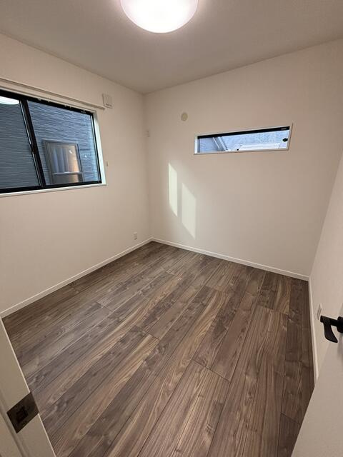 高知市一宮徳谷　中古戸建ての洋室