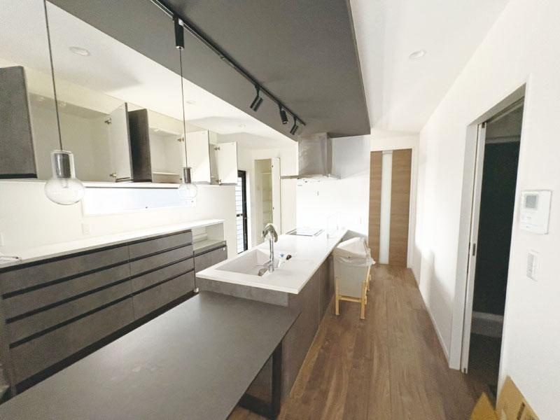 高知市一宮徳谷　中古戸建てのキッチン