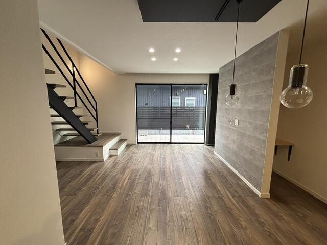 高知市一宮徳谷　中古戸建ての居間・リビング