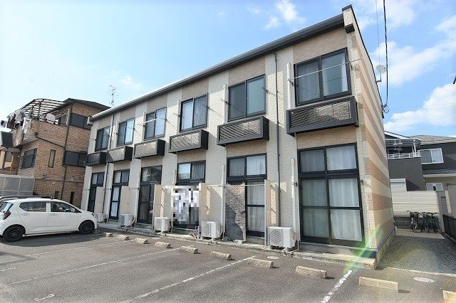 レオパレスＭａｒｊｏｒａｍの外観