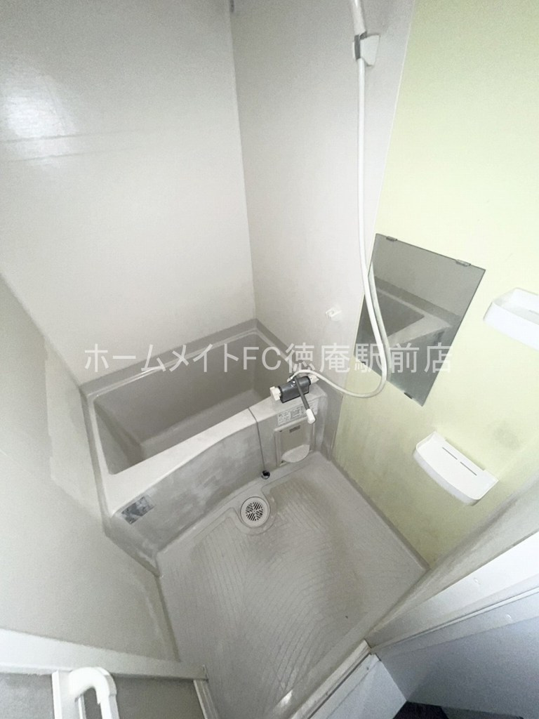 東大阪市三島２丁目のハイツの浴室