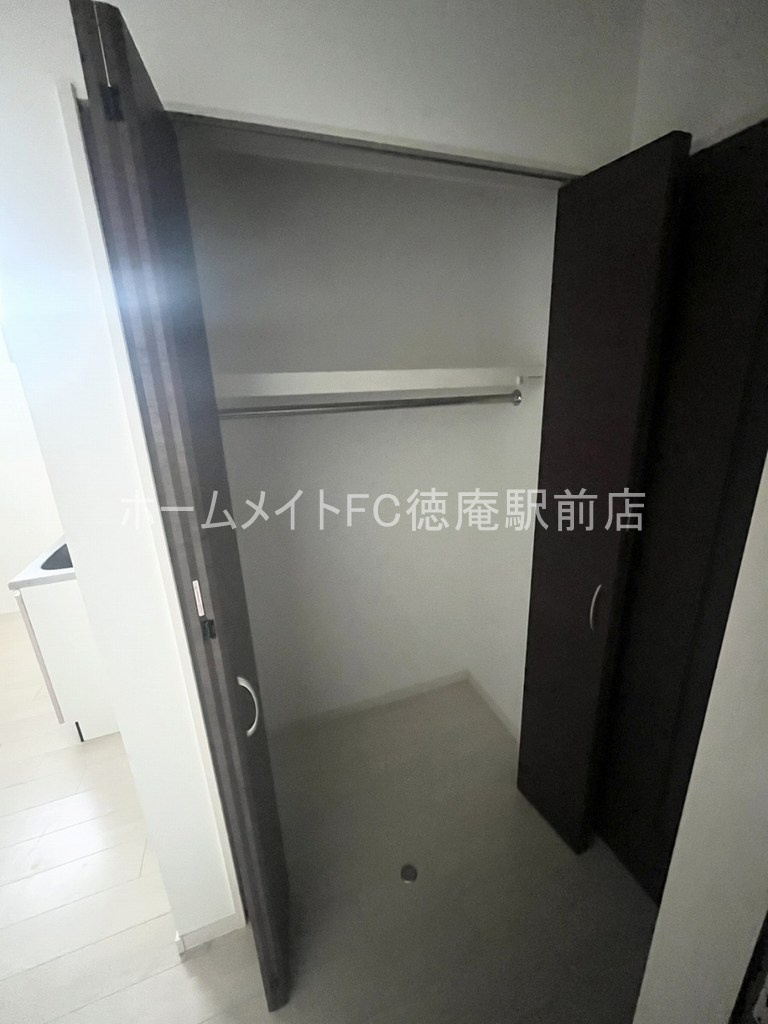 東大阪市三島２丁目のハイツの収納