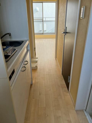 【玄関】 | イーストウィング