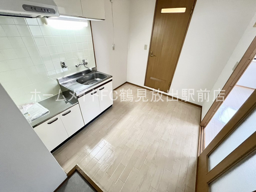 大阪市鶴見区今津中３丁目の賃貸マンションの居間・リビング