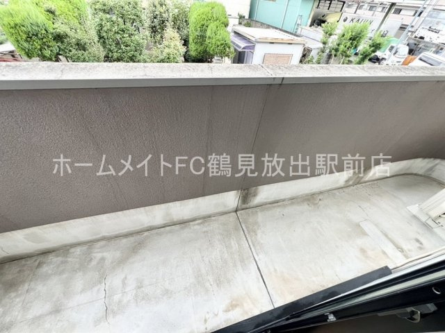 大阪市鶴見区今津中３丁目の賃貸マンションのバルコニー