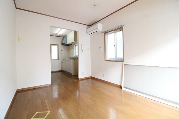 【居間・リビング】