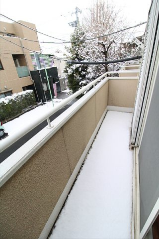 【バルコニー】