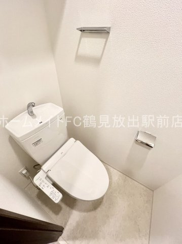東大阪市高井田西６丁目の賃貸マンションのトイレ