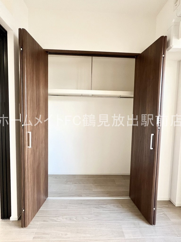 東大阪市高井田西６丁目の賃貸マンションの収納