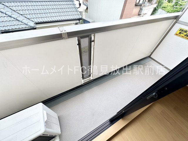 東大阪市稲田本町３丁目のハイツのバルコニー