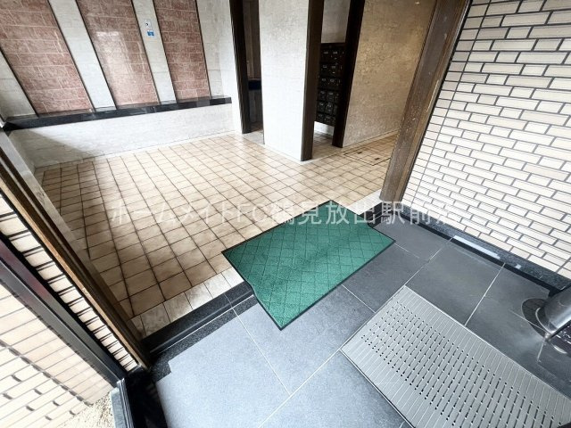 大阪市鶴見区横堤３丁目の賃貸マンションのロビー