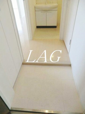 【玄関】 | ガーデン萩中 | 玄関です。