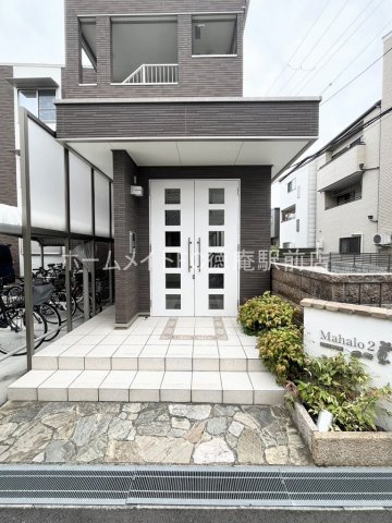 大阪市鶴見区横堤３丁目のアパートのエントランス