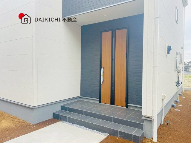 【玄関】 | 羽生市南羽生3丁目　Livele Fine　新築戸建　全2棟　2号棟