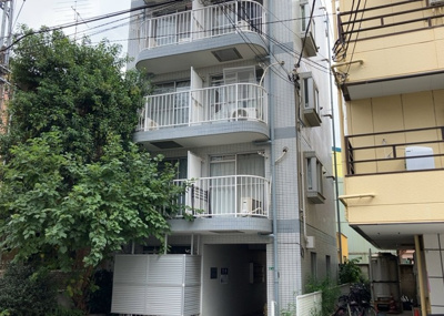 【外観】 | アムザック相模 | 土地を買う際、住む地域の自治体や福祉の補助制度にも注目してみましょう。子供や老人の医療補助やゴミ出しのルールなど、自治体によってルールに大きな違いがあるため、暮らしやすい土地で判断するとよいでしょう。