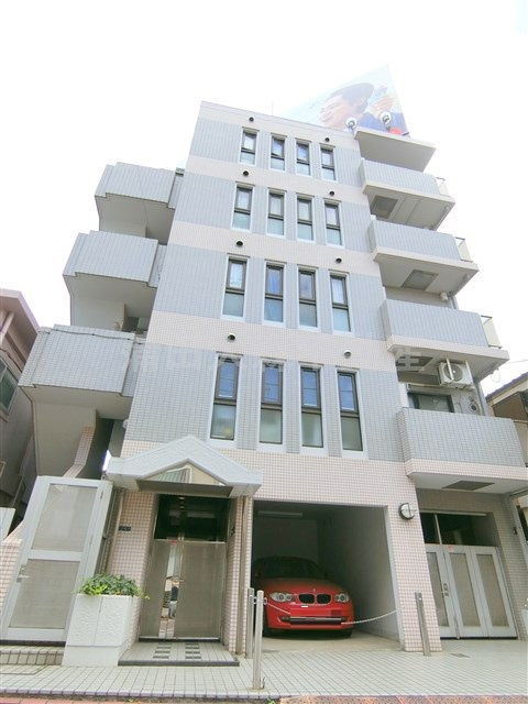 東急ドエル・アルス大森の外観|外観　1989年11月築　RC鉄筋コンクリート造地上5階地下1階建て総戸数28戸の分譲賃貸マンション　JR京浜東北線大森駅最寄りの東京都大田区中央1丁目
