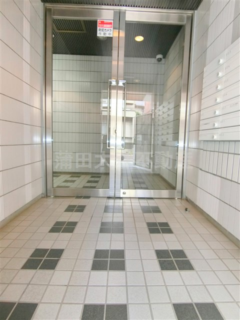 東急ドエル・アルス大森のエントランス|防犯カメラTVモニター付オートロック　エントランス