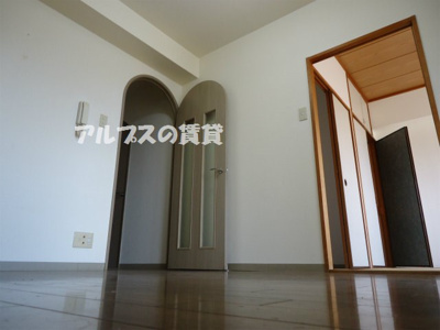 【洋室】 | 平楽園壱番館