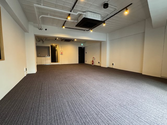 LA CITY 麻布十番 LUCE 4Fの内装