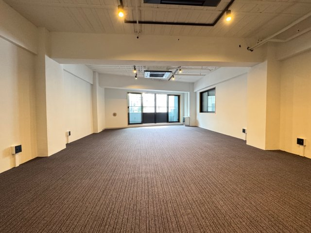 LA CITY 麻布十番 LUCE 4Fの内装